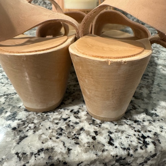 Bryr Clogs - Picture 9 of 11